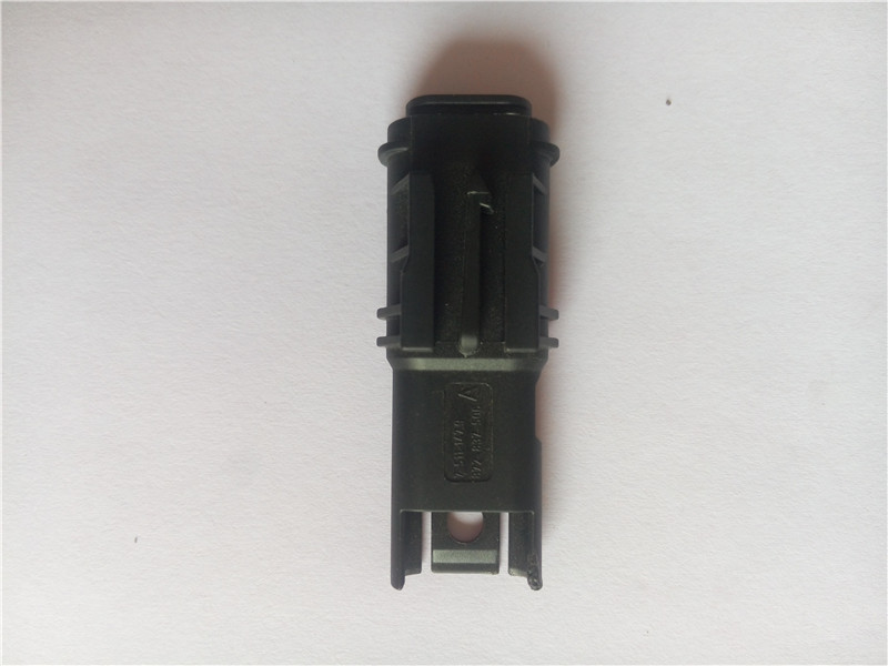 工厂专业注塑加工定制各类汽车配件欢迎来样订做开模注塑