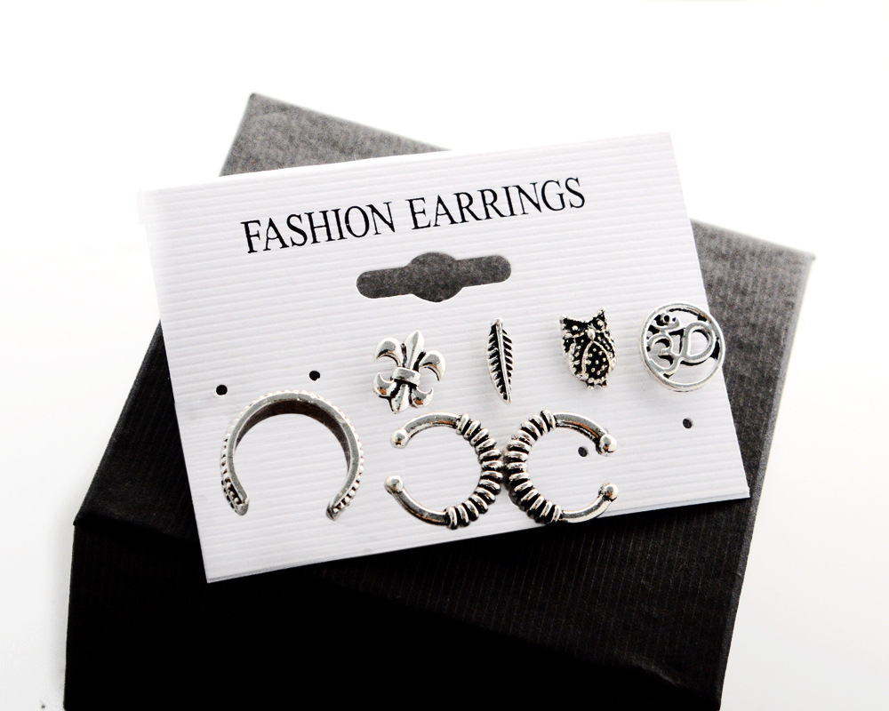 Vintage Solid Color Geometric Alloy Small Stud Earrings Seven Pieces Set Wholesale display picture 3