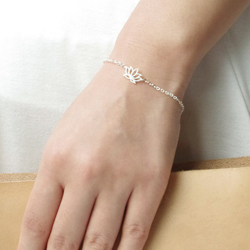 Elegant Lotus Bracelet Alloy Plating Lotus Flower Pendant Bracelet