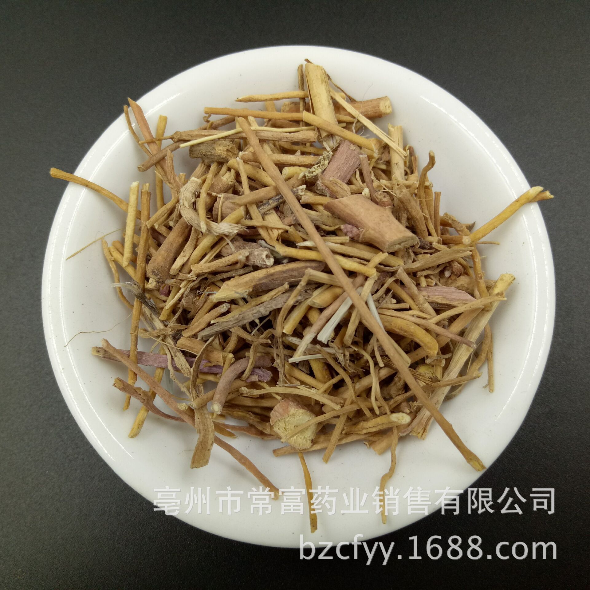Bai Wei Dried Cynanchum Root Slices 500g Traditional Chinese Herb for Decoction and Culinary Use quality and texture