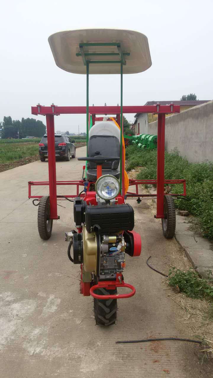 大型自走打药施肥车 自走喷药车价格 农药喷洒车