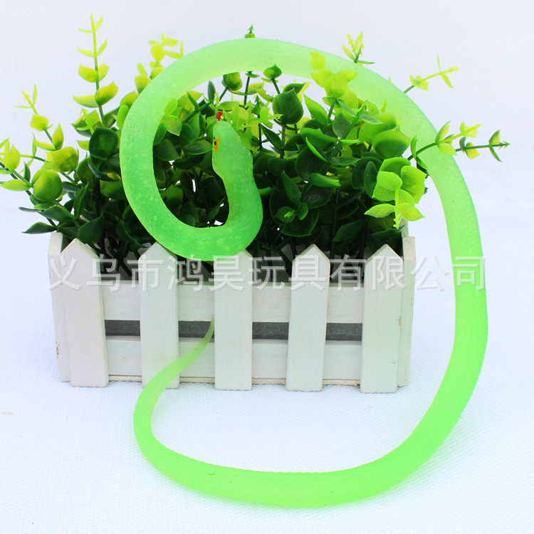 2854647312_1370680808