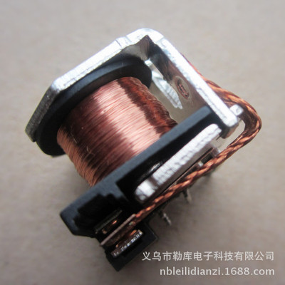 供应V3 4120 1C转换 14VDC 40A负载 PCB式汽车继电器|ru