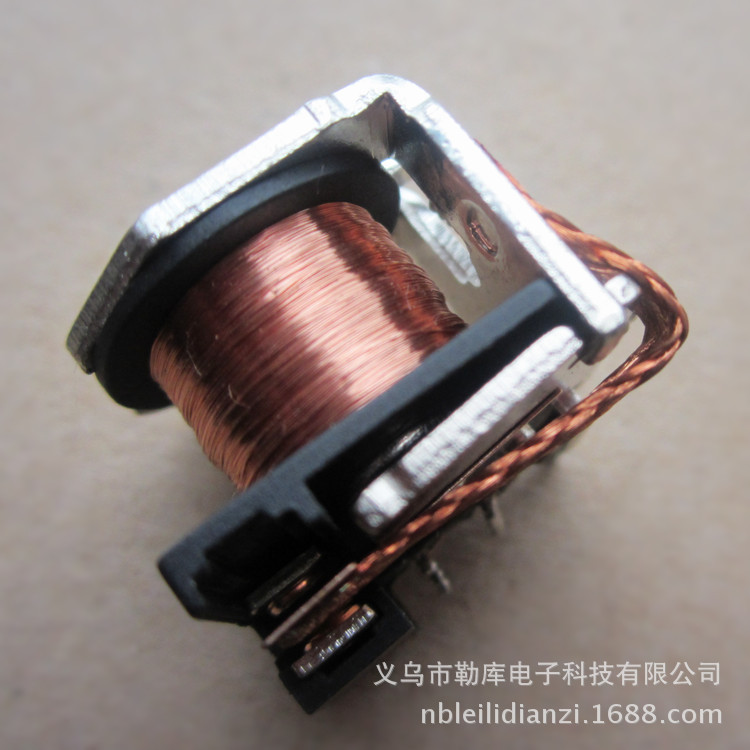 供应V3 4120 1C转换 14VDC 40A负载 PCB式汽车继电器|ru