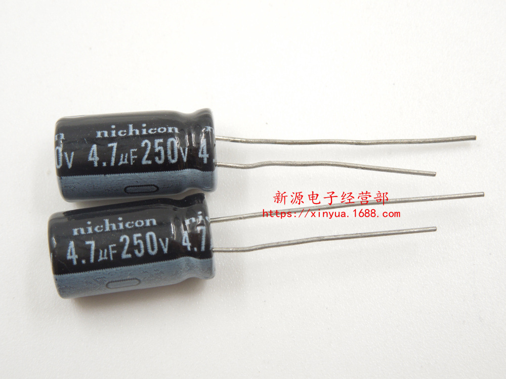 250V4.7UF 电解电容 直插电容 250V 4.7UF 体积8×14