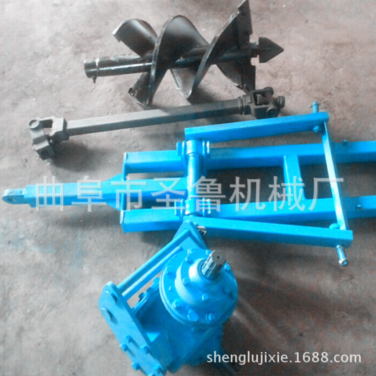 拖拉機(jī)挖坑機(jī)
