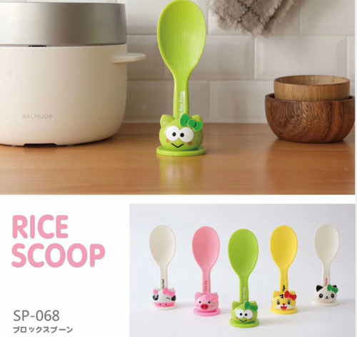 SP068KITTY rice spoon cartoon three-dimensional standing rice spoon plastic rice spoon kitchen supplies spoon