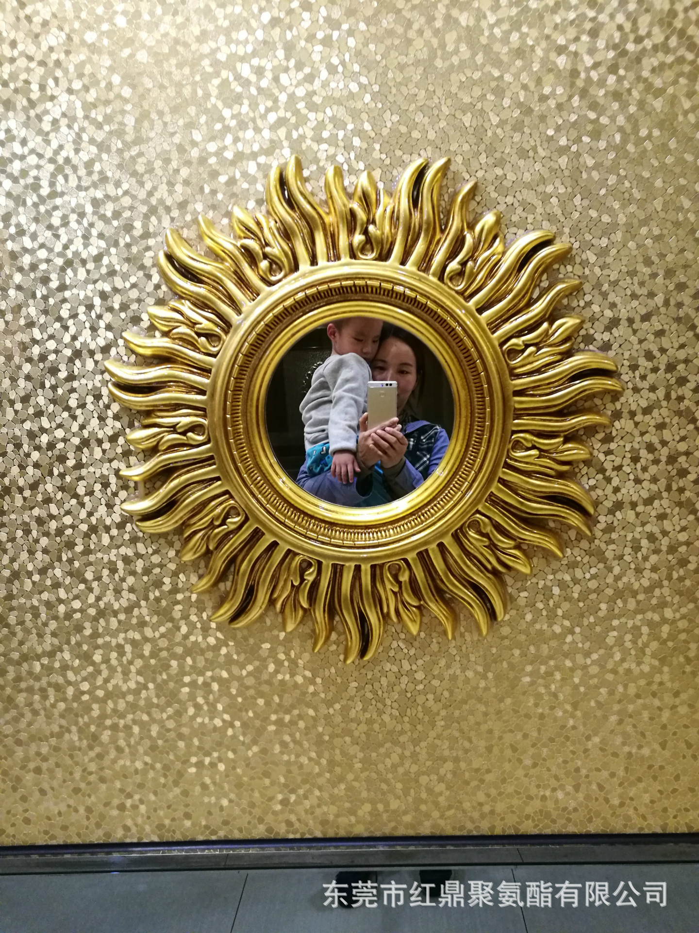 017东莞厂家聚氨酯雕花镜框家具配件AB组合料发泡PU黑白料