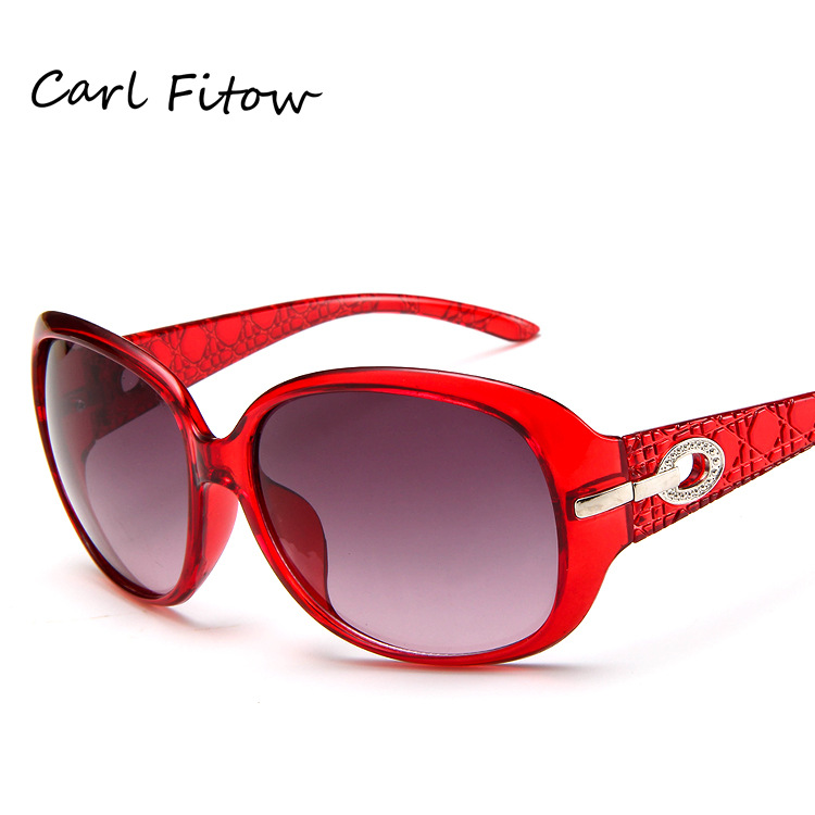 Fashionable retro brand sunglasses