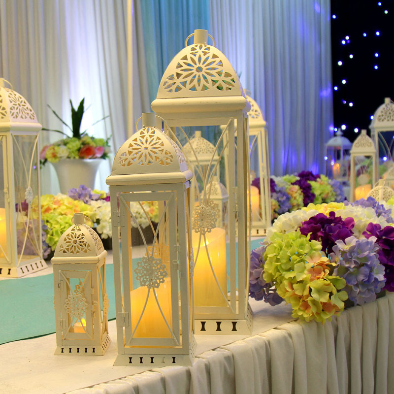 2905906838_2003903659