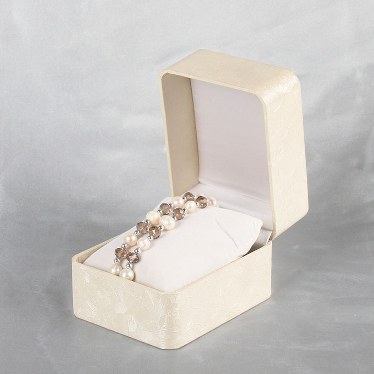 定做翻盖手链盒 清新米白色绣花手链盒 饰品手表收纳盒 礼盒