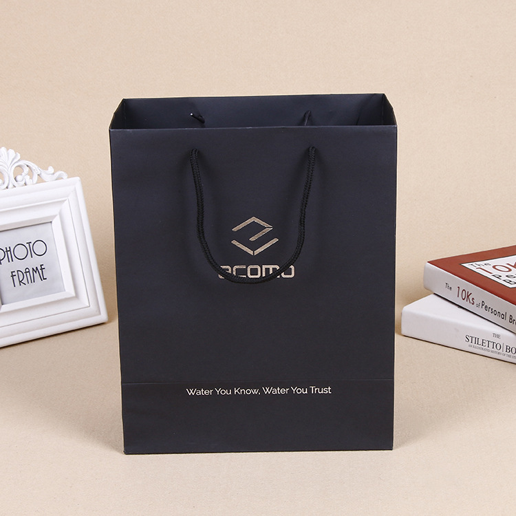 专业定制批发服装白卡手提纸袋礼品广告购物手提纸袋手提礼品袋纸