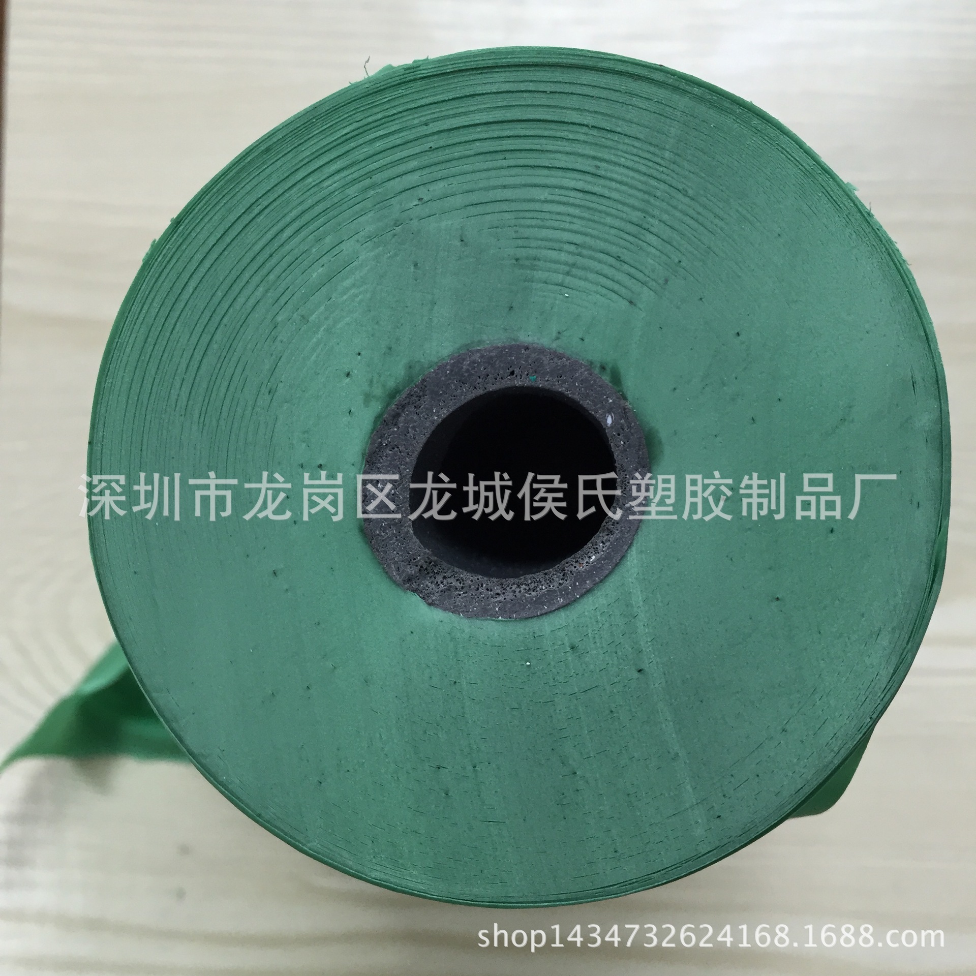 批发PVC包装膜 绿膜  铝合金包装膜缠绕膜 栏杆保护