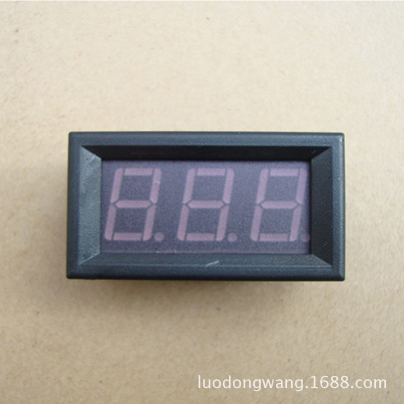 工厂直供直流数显电压表电压测量仪数显测电压DC800V电压表头批发