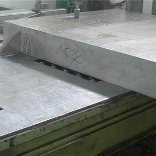 2A12�X�� 2A12�X����;���ɷ� �X�ăr�� �w�C�ϵĹǼ������