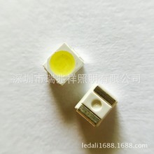 跨境专供1210SMD3528暖白光灯珠6LM贴片灯灯带球泡灯电动车光源