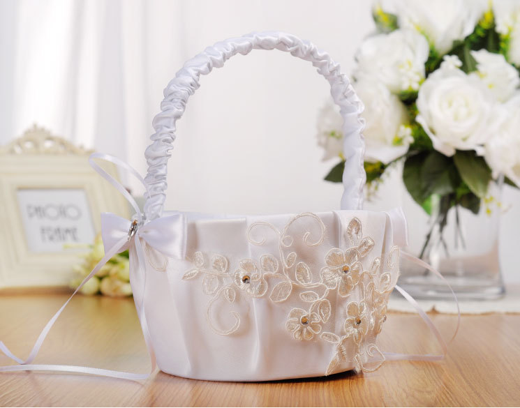 Wedding products, wedding products, wedding products, wedding products, wedding products, direct supply from wedding product manufacturers. Western-style wedding flower baskets, hand-embroidered bows, flower girls, bridesmaid flower baskets, wedding supplies detail image 1