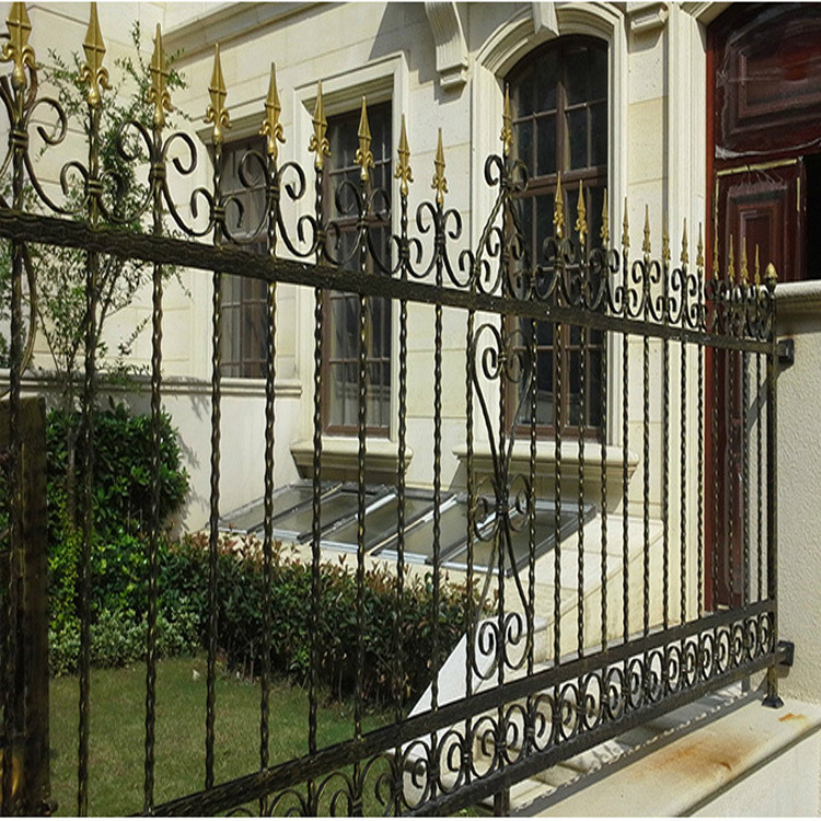 铁艺护栏 阳台别墅铁艺围墙 方管围墙护栏 庭院铁艺围墙厂家定 制