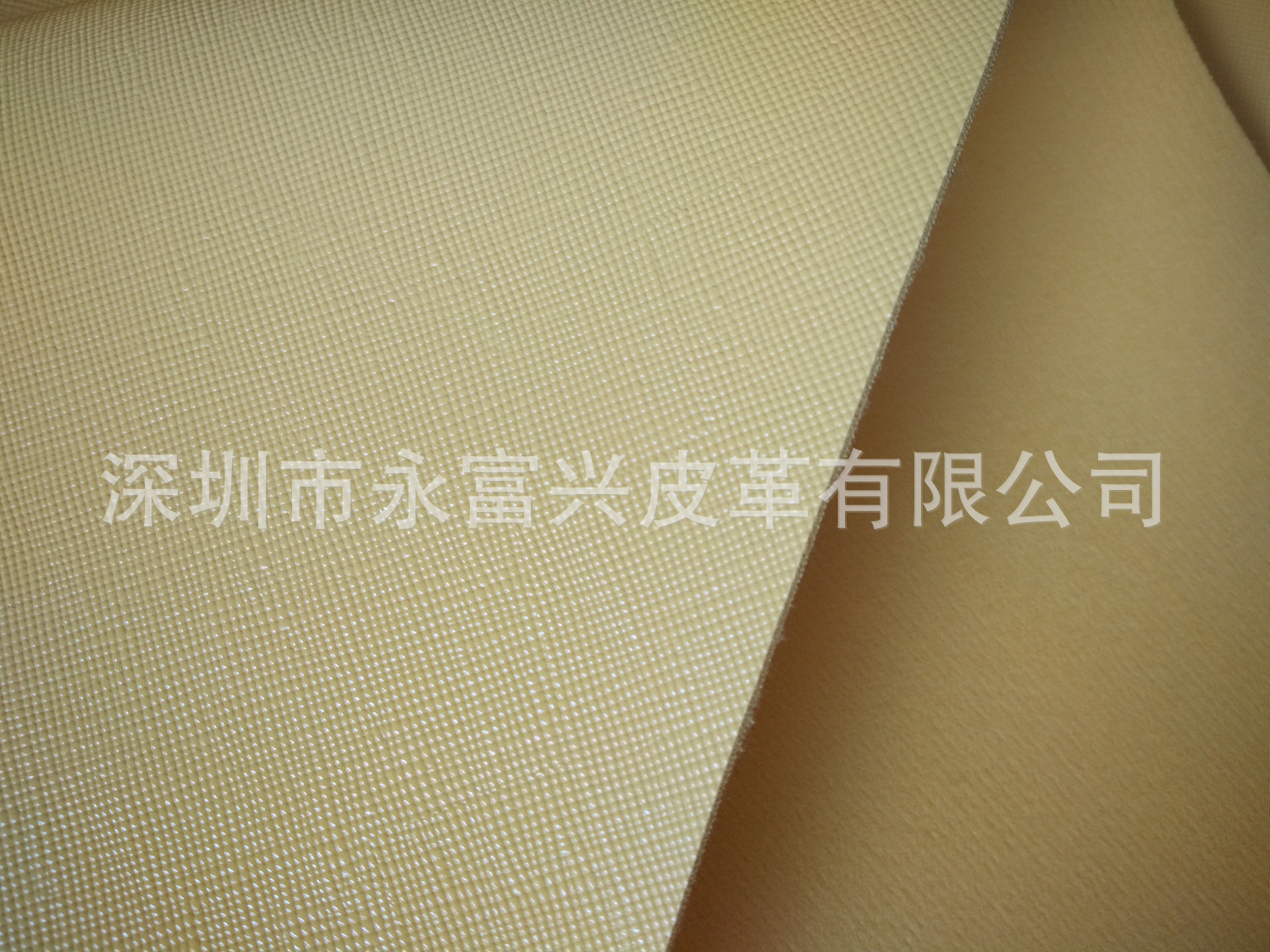 广东工厂直销 彩边PVC革 十字纹 1.8厚 专用箱包手袋