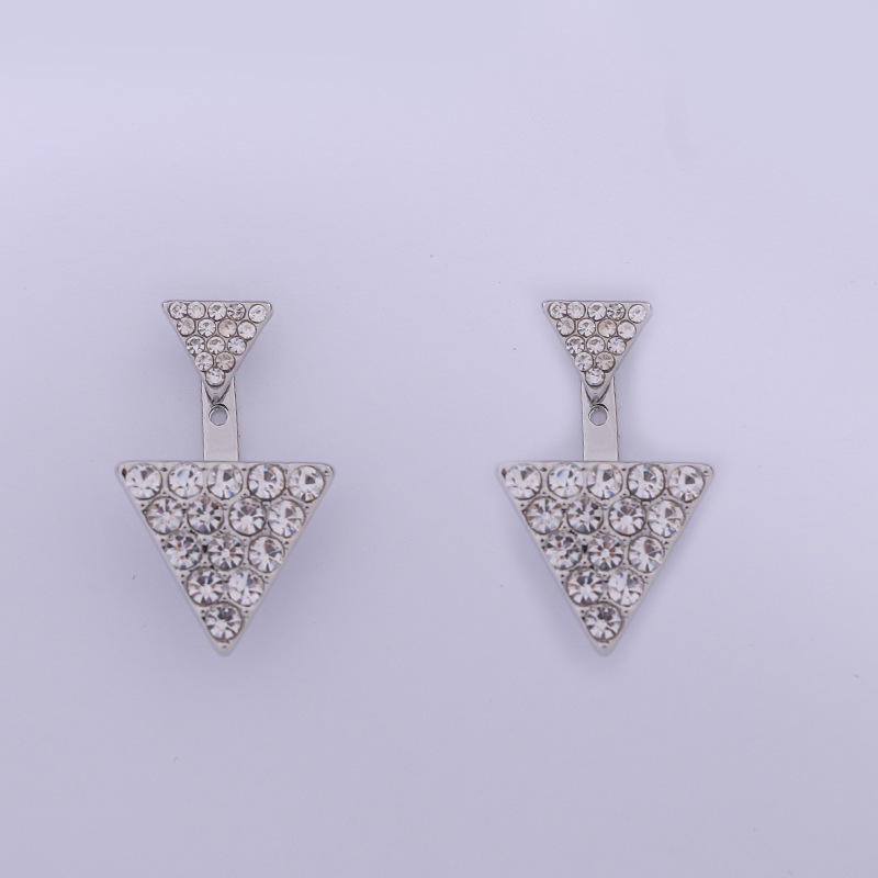 Labret stud lip piercing jewelry styling detail