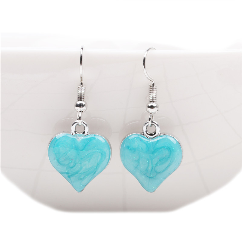 Européen Et Américain De Mode Long Coeur Amour Coeur Boucles D'oreilles Boucles D'oreilles Digne Pendentif Personnalité Sauvage Boucles D'oreilles Femme Boucles D'oreilles En Gros display picture 9