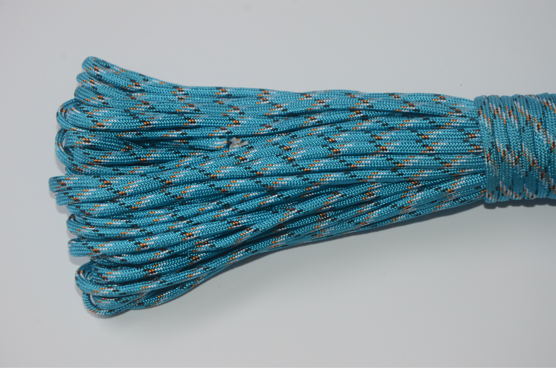 7七芯傘紐31メートル100フィート4mm屋外編みブレスレット用ひもで干しひも200色を縛る