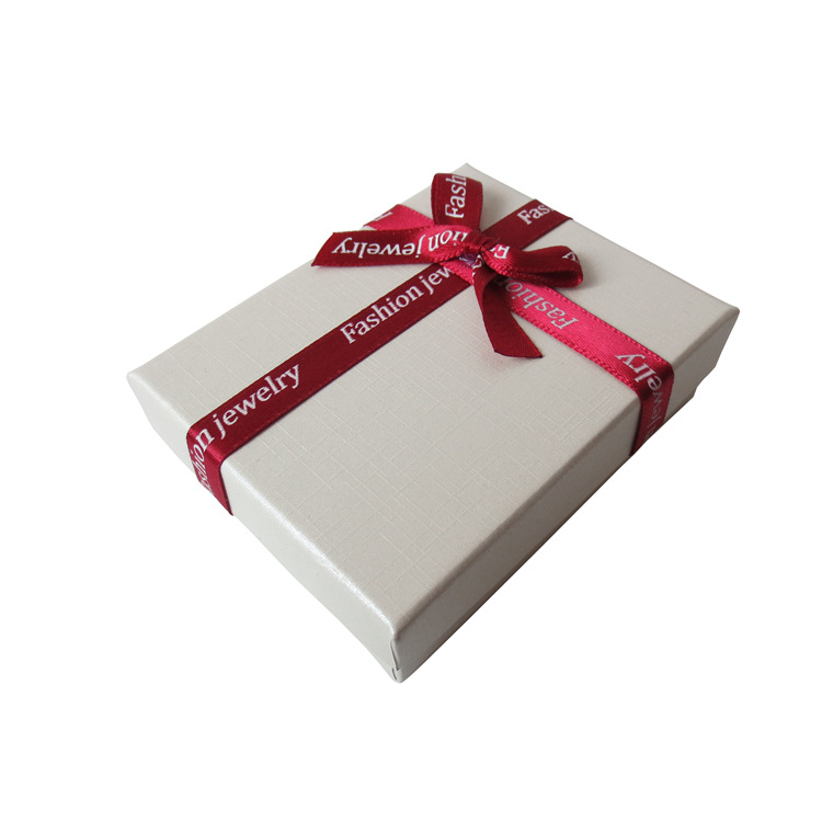 铦磋澏缁撻グ鍝佺洅-绌洪棿04