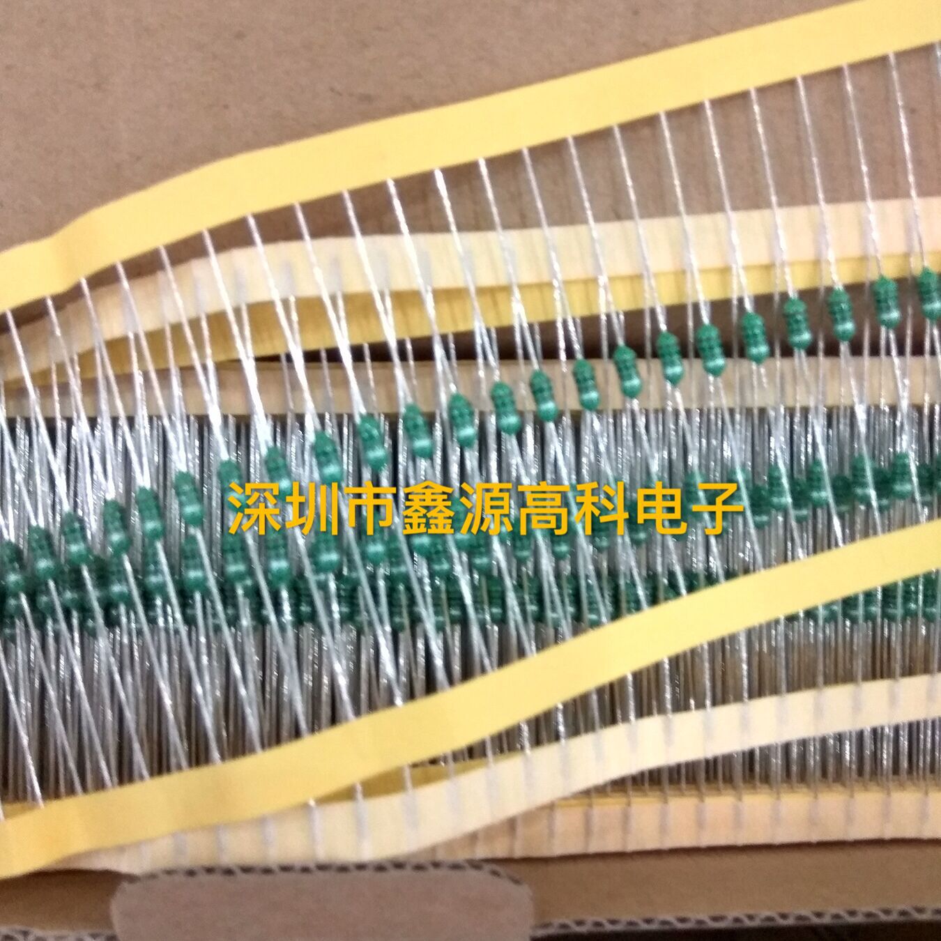 直插色环电感0307 100UH AL0307-101K 1/4W 编带色码电感