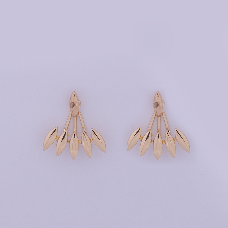 Labret stud lip piercing jewelry styling detail