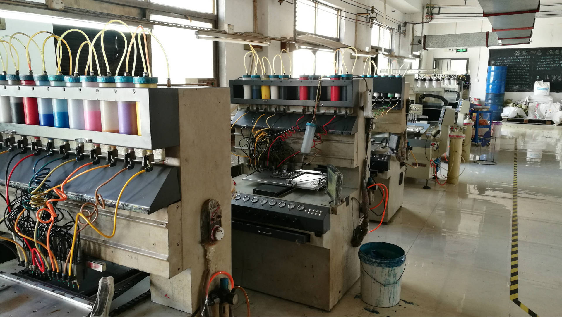 点胶生产车间01