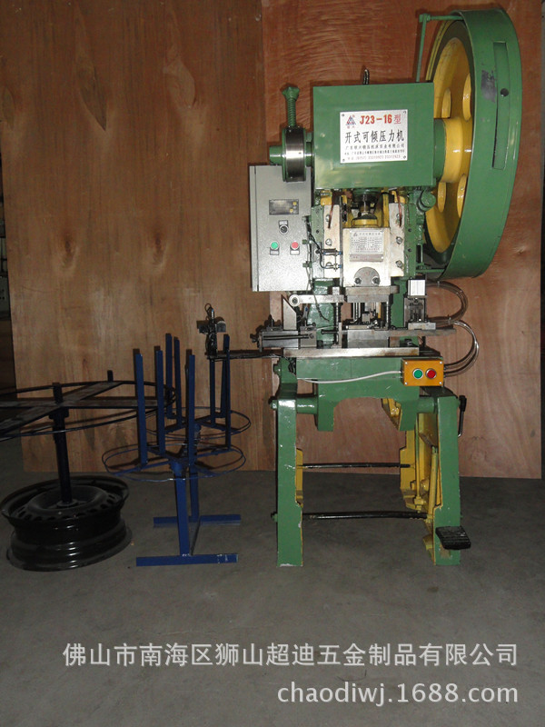 全自动床网夹夹码钉机械，佛山超喜迪