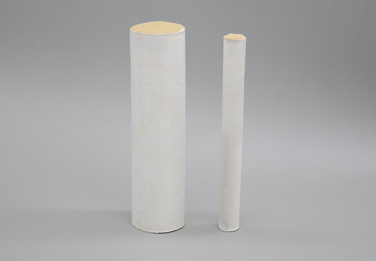 5-Year Aged Moxa Sticks 4cm Thick Ai Tiao Moxibustion Rolls 20cm Pure Mugwort Wool in use