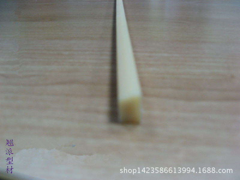 专业生产厂家生产各种形状不同颜色的ABS挤出型材-滑雪板专用条1