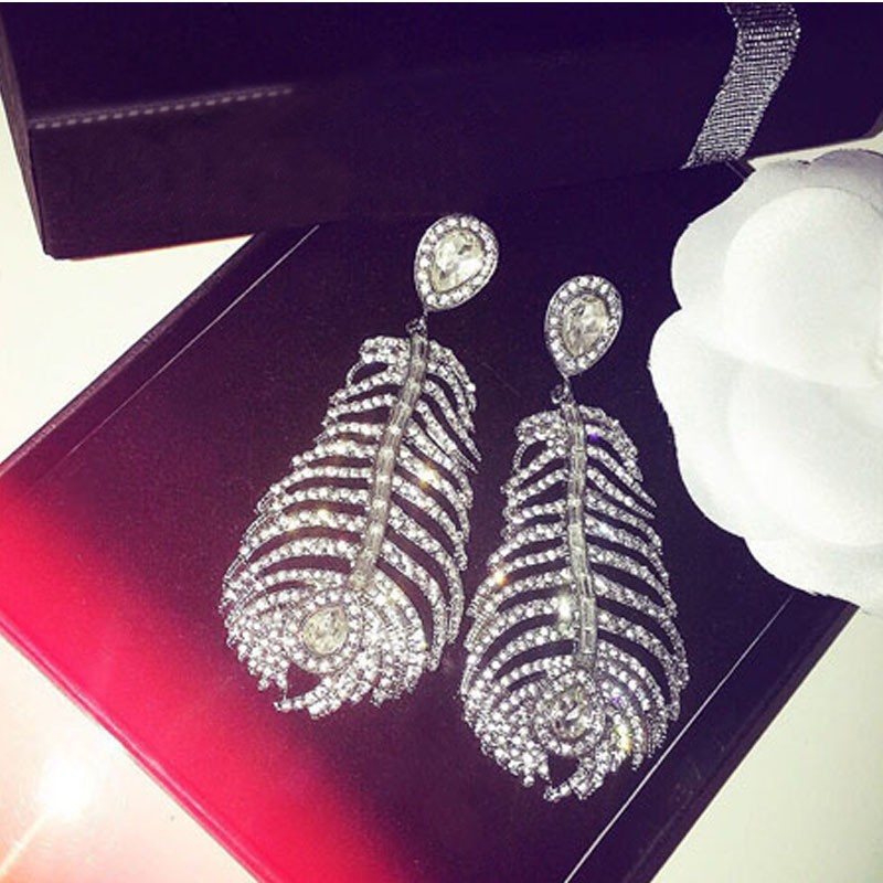 Pendientes Barrocos Exagerados De Diamantes Con Plumas Grandes display picture 5