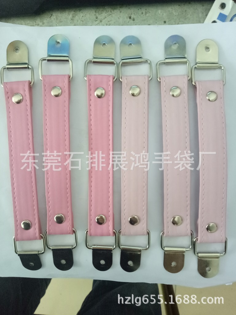 东莞手袋厂生产纸盒环保PU皮手挽/铁盒PU皮手提带/电子厂音响手提