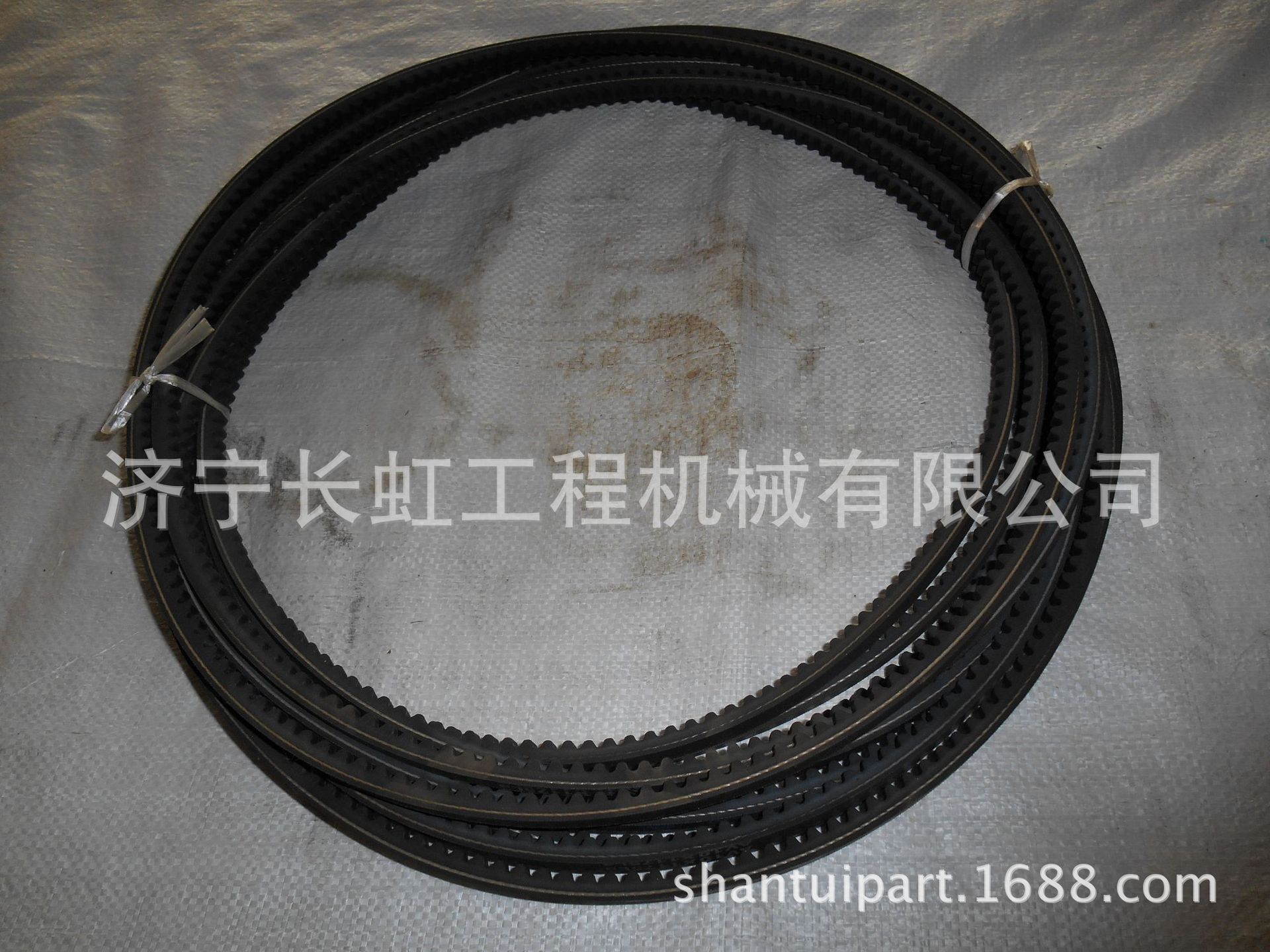 山推 SD16 推土机 SD16发电机皮带61200090186