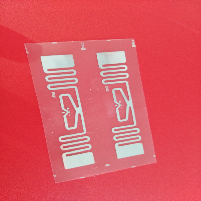 915M无源电子标签 不干胶电子标签 Impinj E52(14*68mm) 服装标签