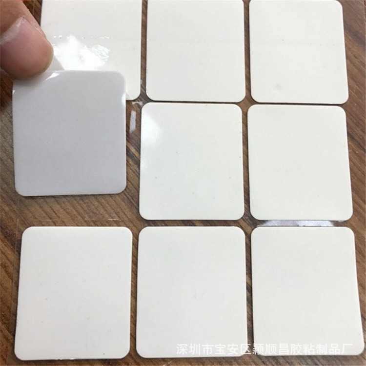 4489240516_1258404537