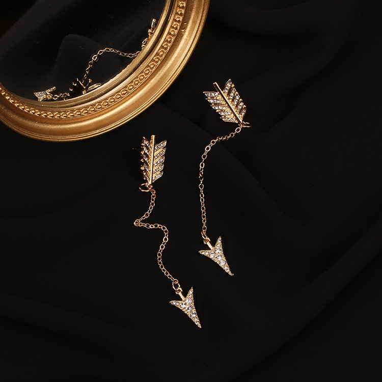 7g Weight Earrings Classification Women'S Gender Gold, Silver Color Hot Sale Popular Ornament Rhinestone Tassel Arrow Earrings European And American Style Women Fashion Stud Earrings 7