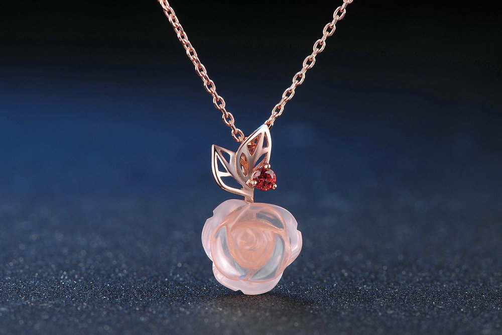 Rose Quartz Pendant Necklace 1