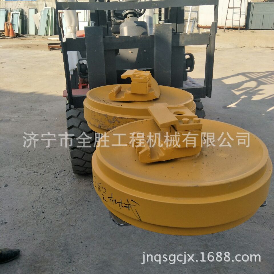 D85ESS推土机引导轮14X-30-12112 支重轮14X-30-00080