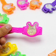 螃蟹造型儿童智力迷宫走珠手表 装扭蛋奇趣蛋小玩具速卖通亚马逊