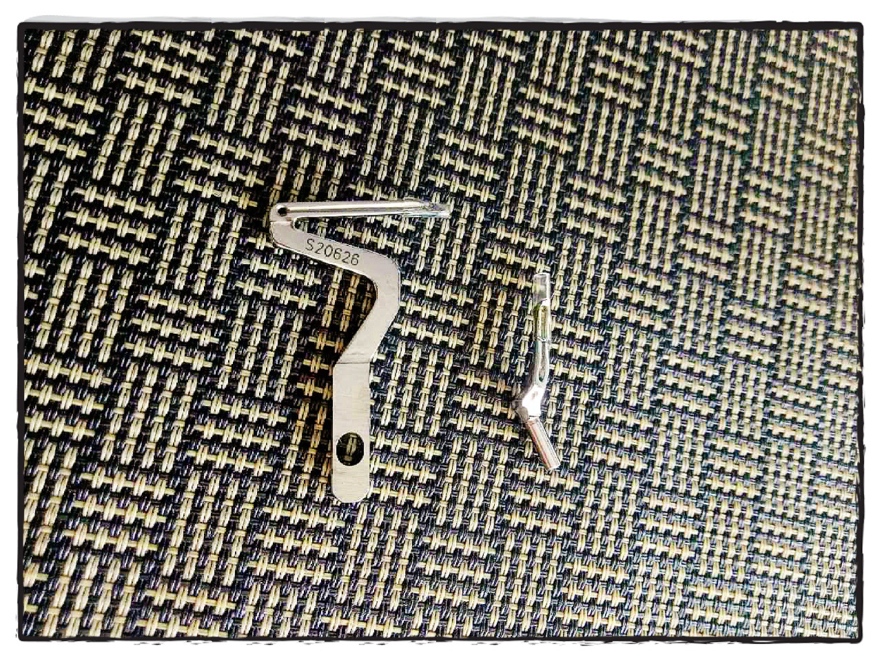 兄弟四线拷边机MA4-C31 包缝车锁边机上下弯针S20626 S20424