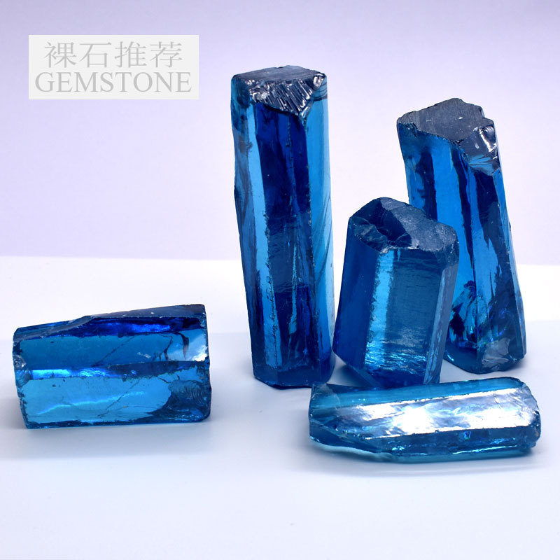 海蓝色锆石原石材料