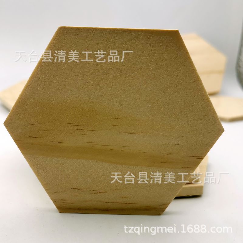 Tabletas de botón de madera en forma de borde hexagonal de madera maciza, piezas de madera decorativas hexagonales de madera, 25 piezas por paquete