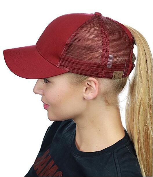 Women's Sweet Solid Color Curved Eaves Baseball Cap display picture 12