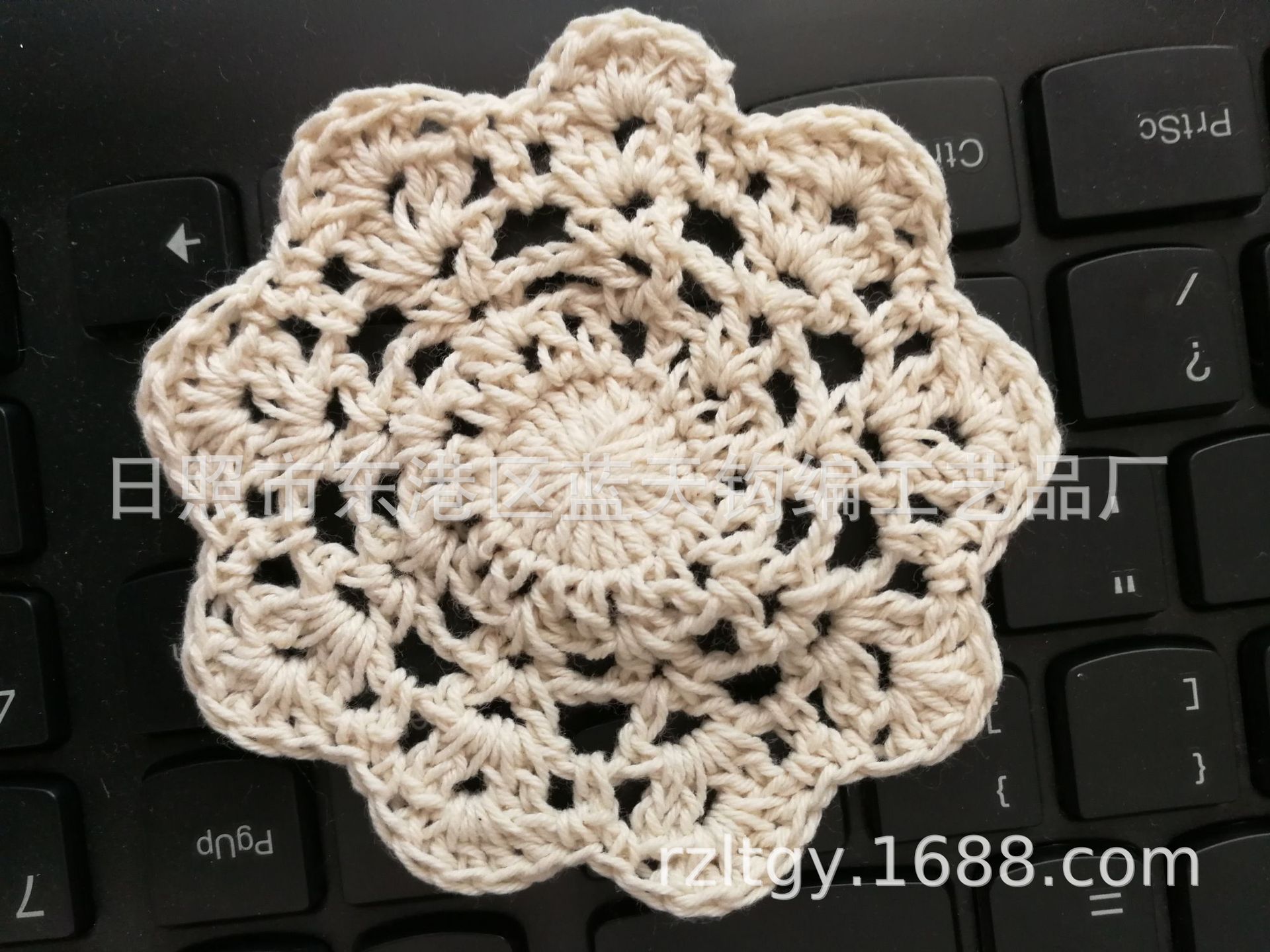 供应手工钩毛线花，手钩针毛线花朵，手钩毛线花边面料