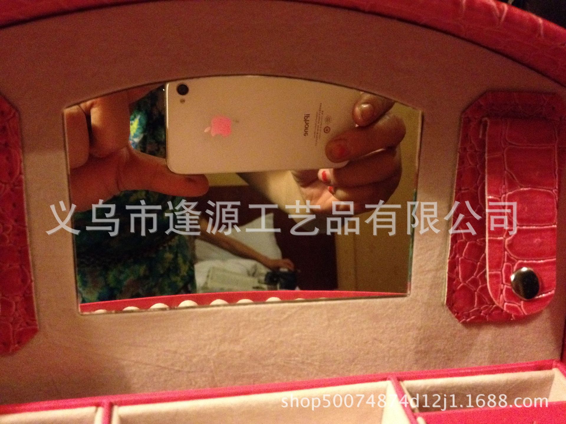 厂家玻璃小镜子  1.3MM-1.8MM玻璃镜片 塑料镜片 PS单面塑胶镜子