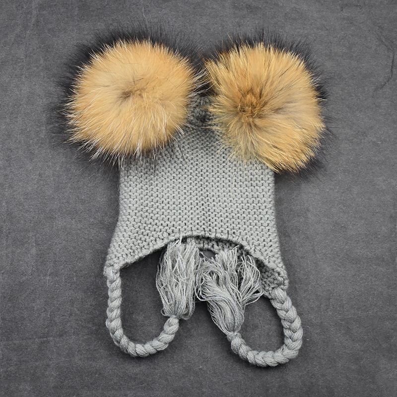 Europeo y Americano DE LOS NIÑOS Lei Feng sombrero del bebé Twist trenza orejeras Otoño e Invierno Bola de piel de mapache sombrero de lana de punto