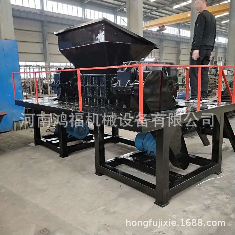 厂家供应大型金属撕碎机建筑模板木材破碎机塑料编织袋双轴粉碎机